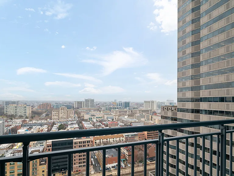 2101 Market St #3201 — Photo 13