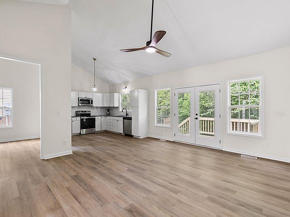5th image of 469 Hunter Way