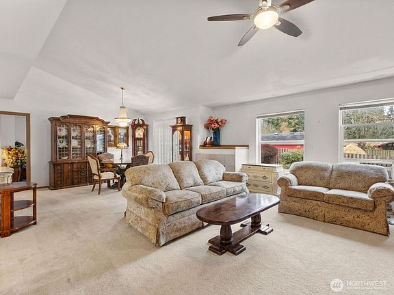 3rd image of 9923 74th Avenue E