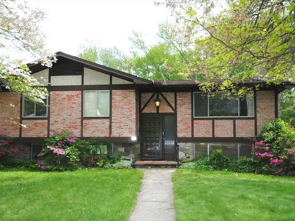 19 Paul St, Auburn, MA 01501