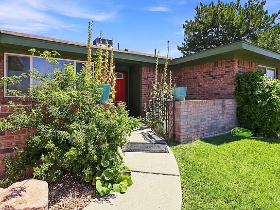2nd image of 5300 Dee Dr NE