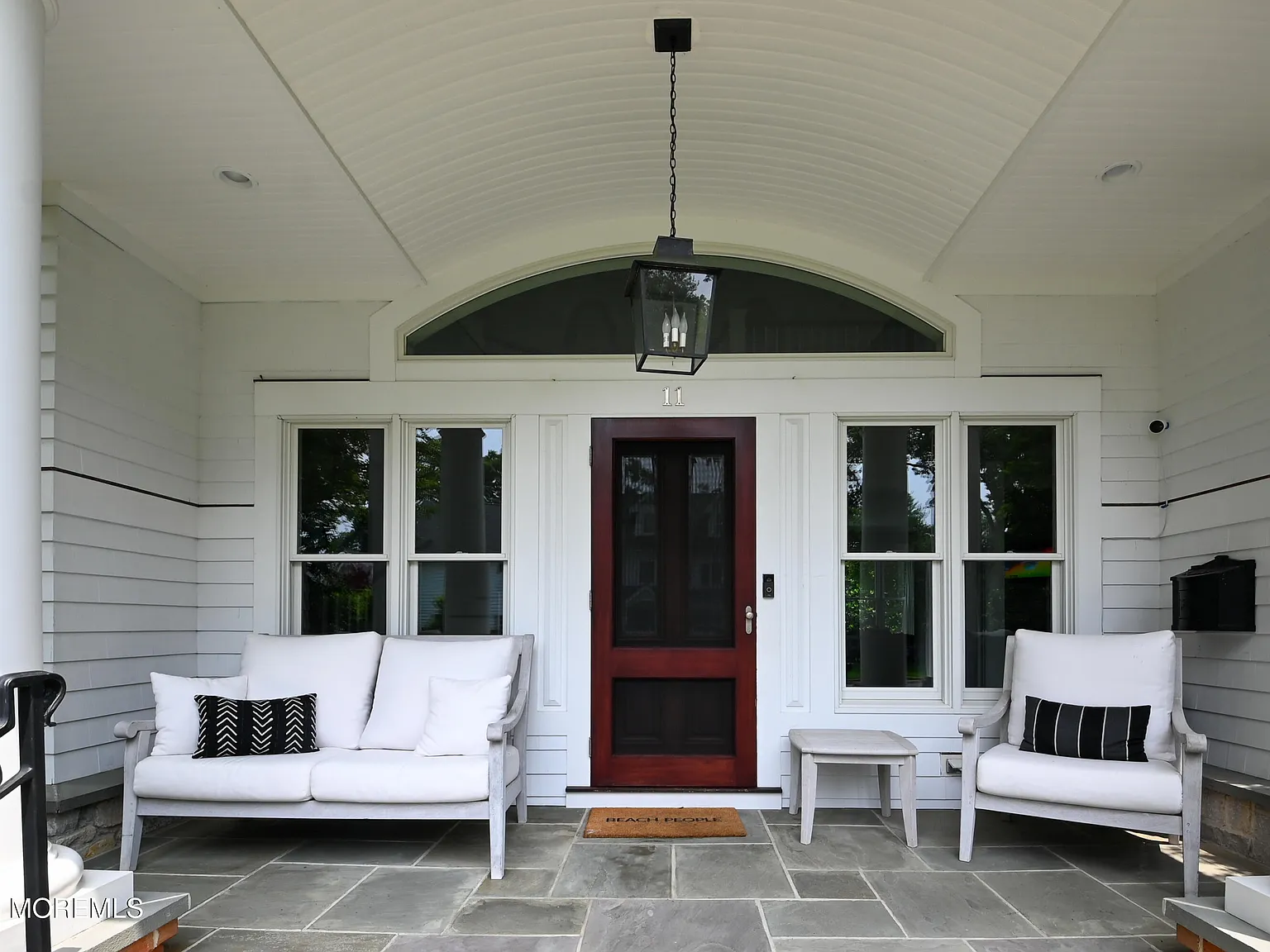5 bed, 5.5 bath, 5868 sqft, $28,000 — Photo 3