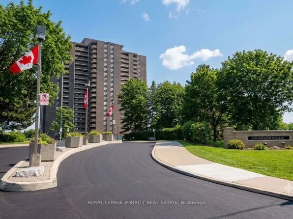 1535 Lakeshore Rd E #1704, Mississauga, ON L5E 3E2