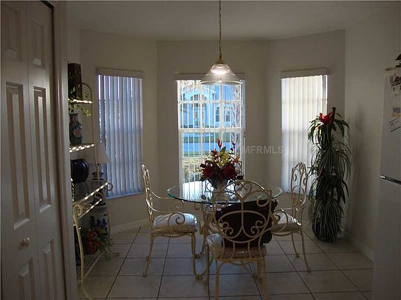 4th image of 27209 Blue Willow Ct