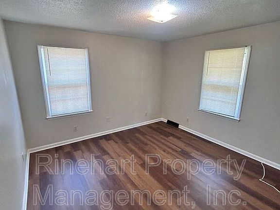 5th image of 480 Willowspring Ln
