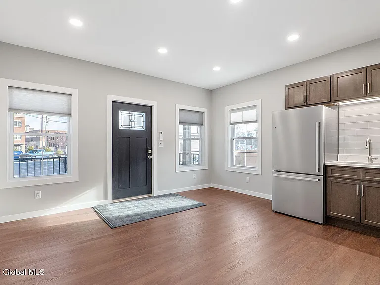 Kitchen / Living Room.