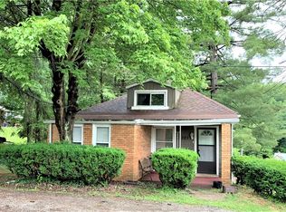 321 Ross Ave, Beaver Falls, PA 15010