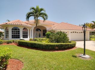 320 Newport Dr, Indialantic, FL 32903