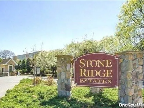 160 Christine Drive, Dix Hills, NY 11746