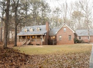 520 Northlake Cir, Oxford, GA 30054