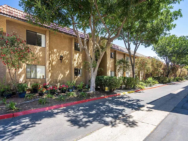 Sierra Vista 55+ Community — Photo 10