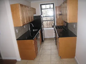 Rented by Alexiou Realty