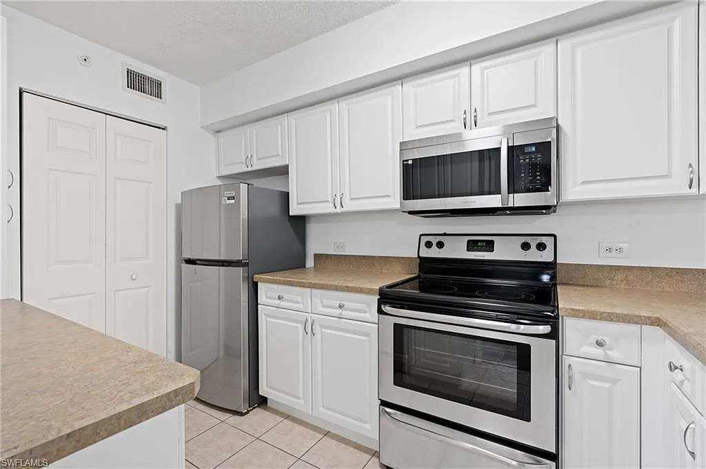 2 bed, 2.0 bath, 1013 sqft, $1,650 — Photo 3