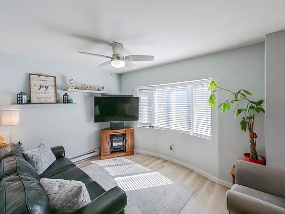 5th image of 3372 S Main St #108