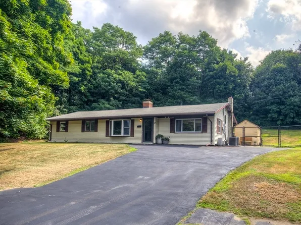 17 Lisa Rd, Peabody, MA 01960