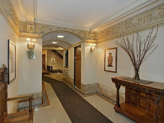 Sold by Sotheby's International Realty | media 5