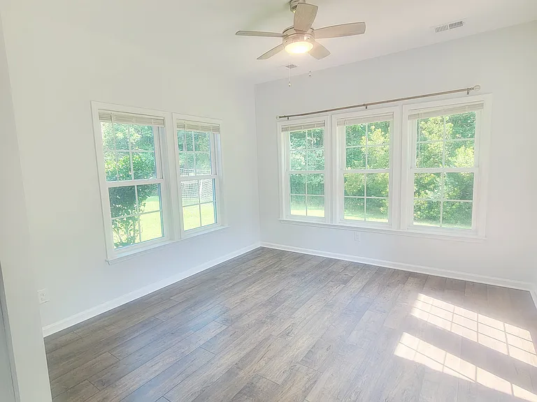 1489 Oldenburg Dr — Photo 15