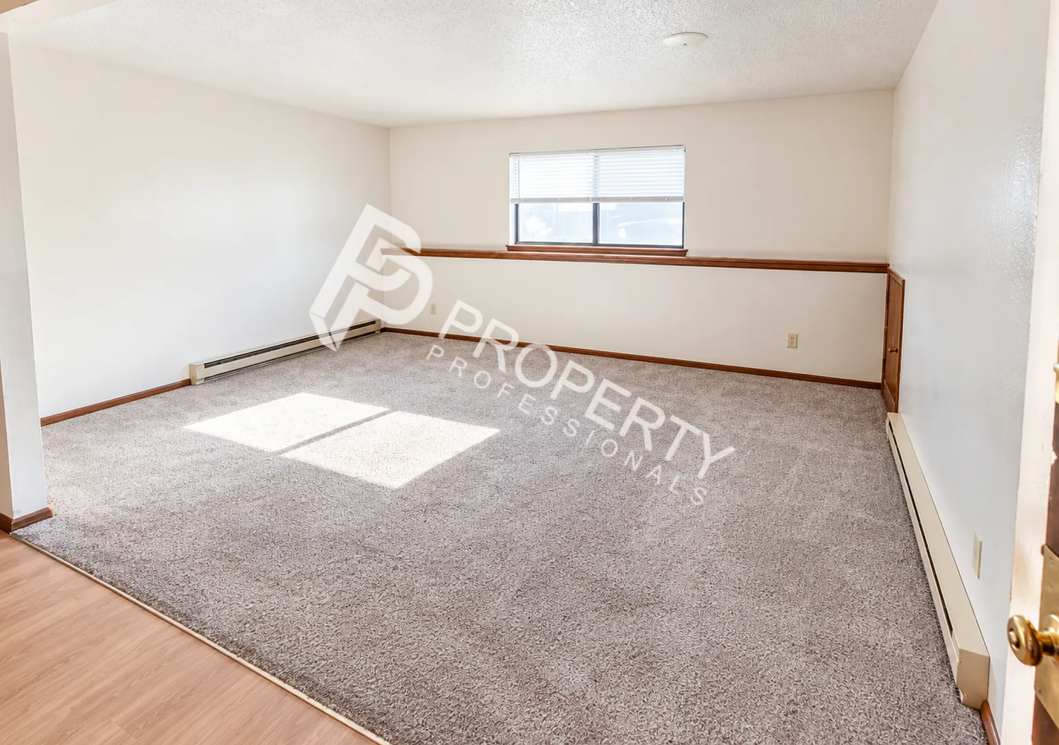 Condo For Rent in Rifle — Photo 3