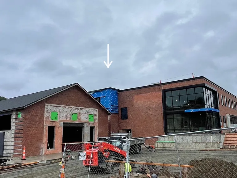 345 Main St — Photo 1