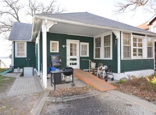 144 Eagle Point Rd APT C, Fox Lake, IL 60020