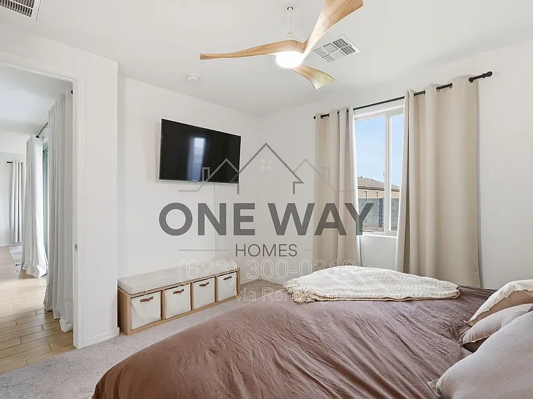 11253 E Ulysses Ave — Photo 18