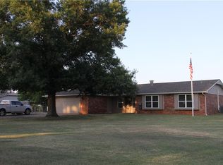 19609 Persimmon Ln, Tecumseh, OK 74873