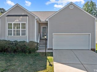 2528 Laurel Falls Ln, Raleigh, NC 27603