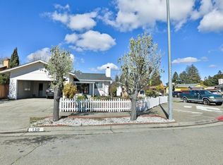 130 Gio Dr, Santa Rosa, CA 95407