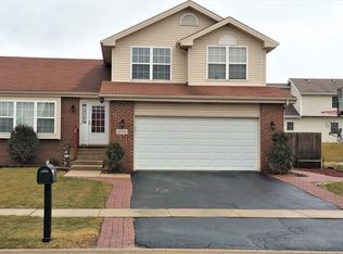 25758 S Hoover St, Monee, IL 60449