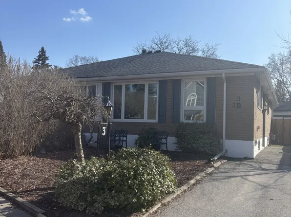 3 Huron Ct #Basement, Aurora, ON L4G 2X7