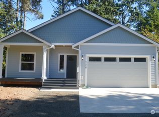 724 Brant Ct SE, Ocean Shores, WA 98569