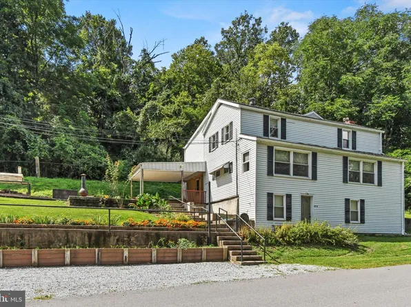 6590 Kreidler Rd, York, PA 17403