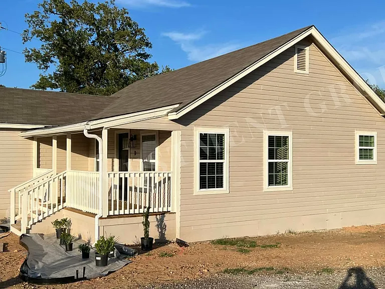 214 Williams Ln #D — Photo 4