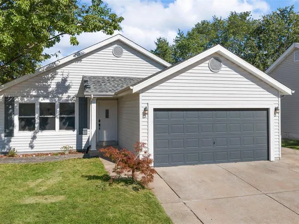 100 Serene Meadows Ct, Saint Charles, MO 63304
