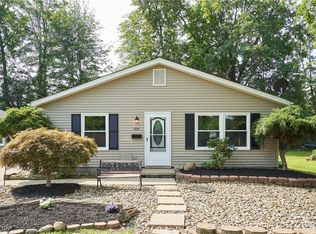 324 Elm St, Geneva, OH 44041