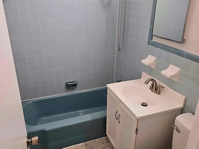 215 W Coleman Ave — Photo 8