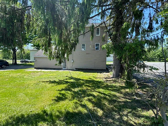 12 Edmunds Ln — Photo 31