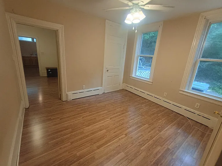 457 N 2nd St #1 — Photo 14