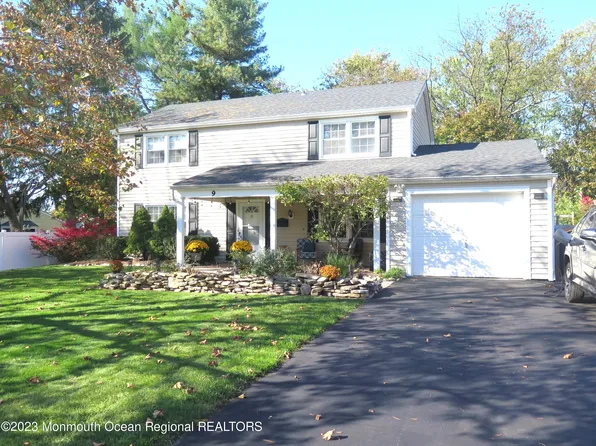 9 Ithan Lane, Aberdeen, NJ 07747