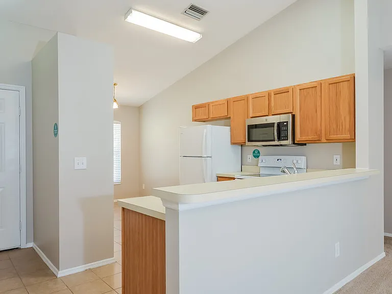4042 Banbury Cir — Photo 7