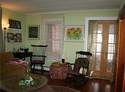 3rd image of 20 Winona Ave