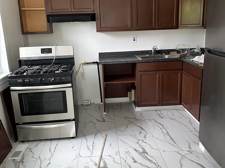7526 Remington Rd — Photo 3