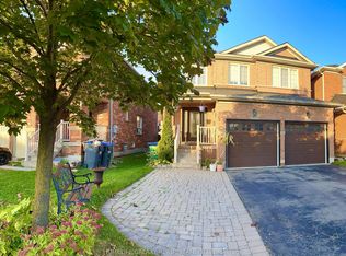 69 Crown Victoria Dr, Brampton, ON L7A 3X1