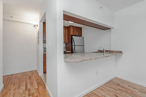 358 Grove St #9E Photo 1