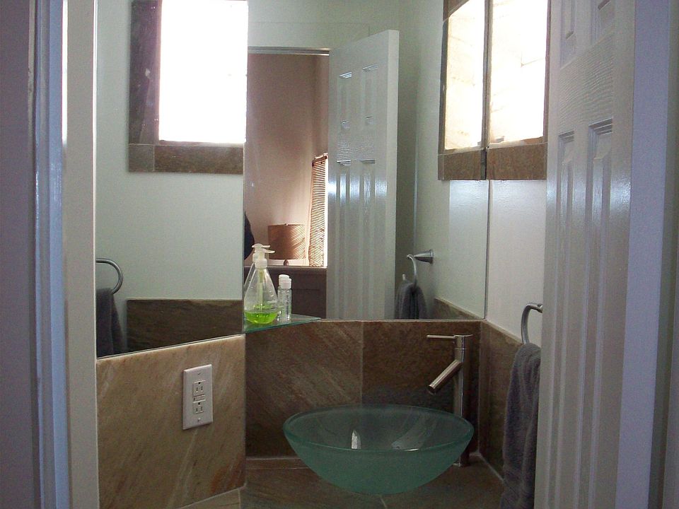 1st image of 710 W 77th St