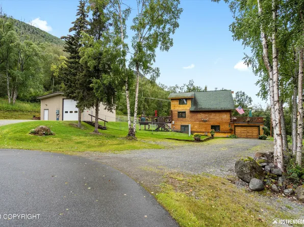 21211 Running Brook Cir, Eagle River, AK 99577