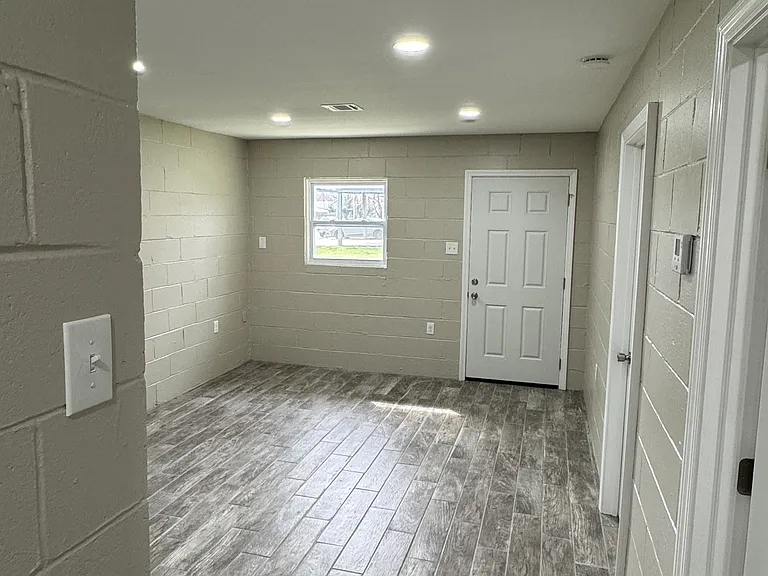 1140 Church St #B — Photo 5