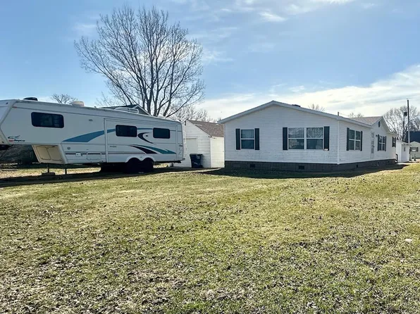 204 E 4th St, Donnelly, MN 56235