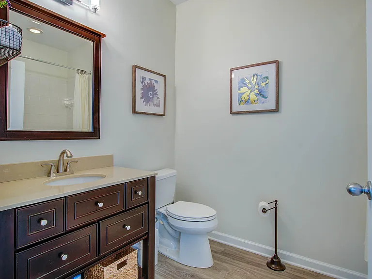 600 Bucksley Ln #208 — Photo 15
