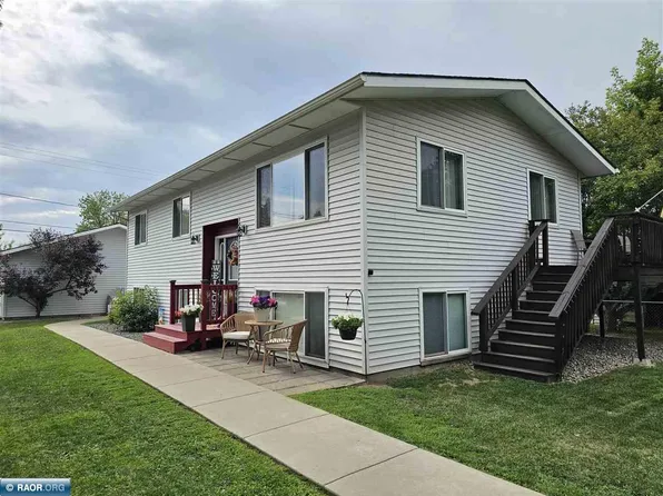 3835 1st Ave, Hibbing, MN 55746